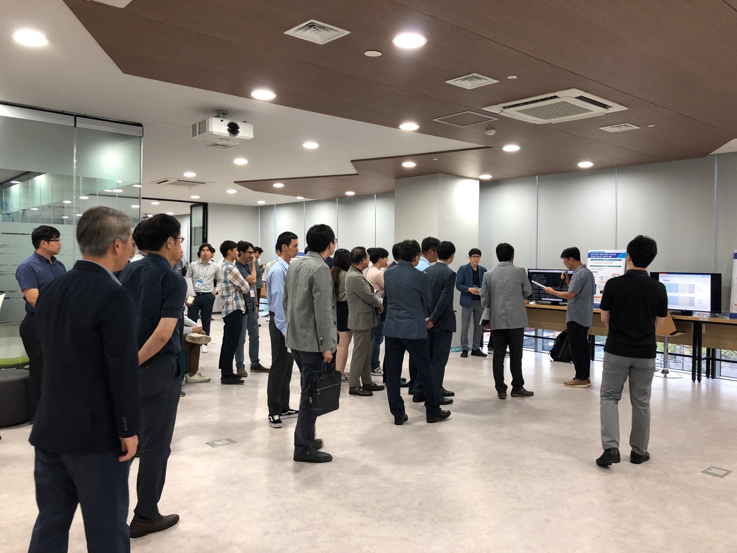 4차년도 하계워크샵(2019.7.19) KakaoTalk_20190723_104841711_21.jpg